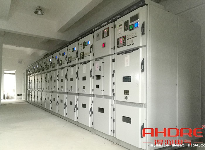 凤阳珍珠水泥10KV高压柜现场 (2).jpg 凤阳珍珠水泥10KV高压柜现场 (2).jpg