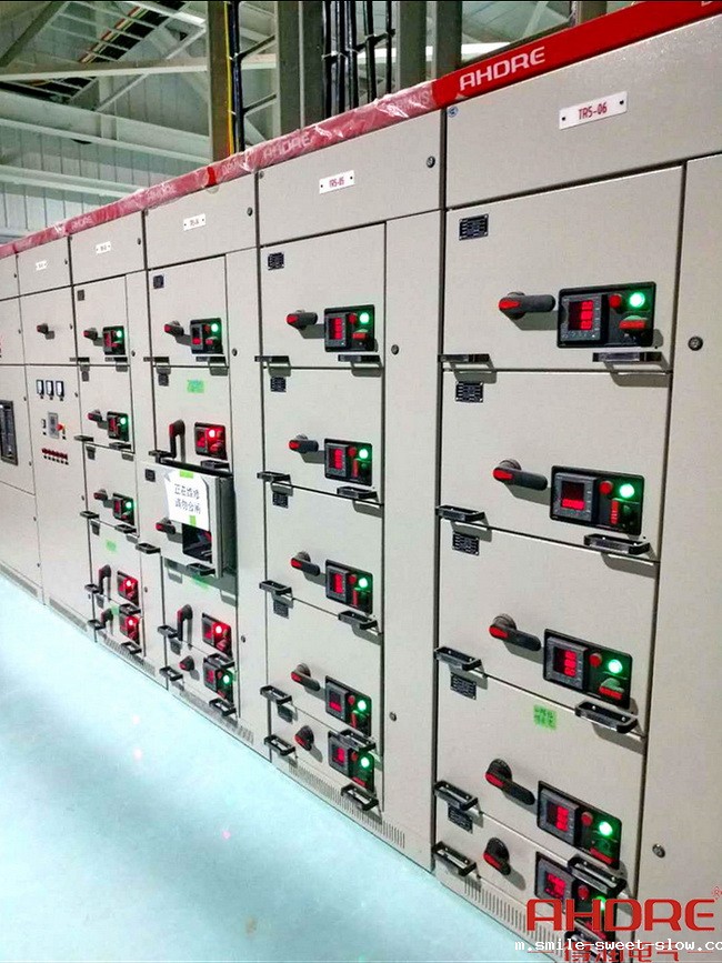 低压配电柜.jpg 低压配电柜.jpg